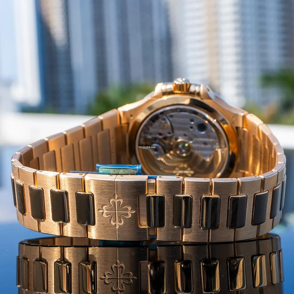 Patek Philippe 2022 Nautilus 7118/1r 35mm