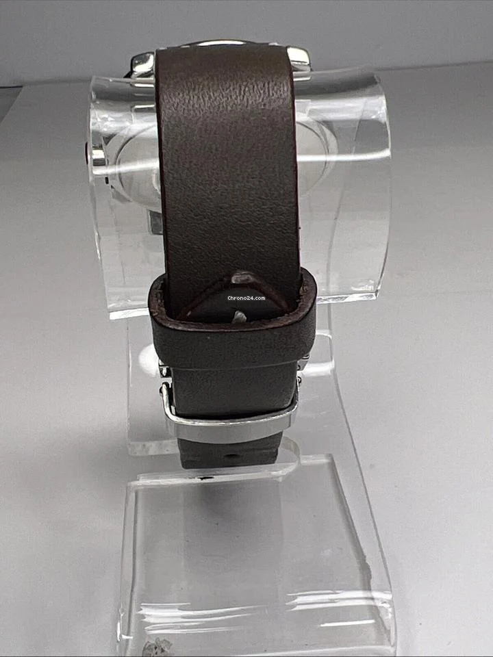 Girard Perregaux Chronograph Ref 7500 Automatic 36mm Steel Date Watch 6 Girard Perregaux Chronograph Ref 7500 Automatic 36mm Steel Date Watch