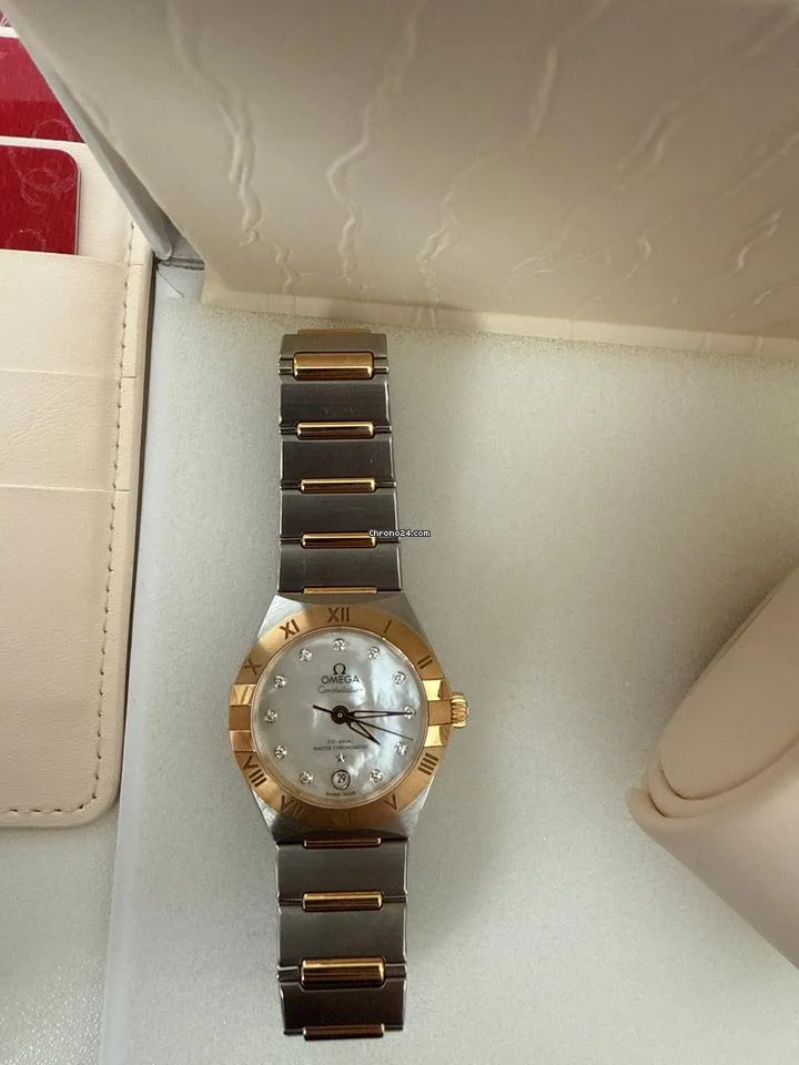 Omega Constellation Master Chronometer Manhattan CONSTELLATION 29 mm, steel ? yellow gold. 8 Omega Constellation Master Chronometer Manhattan CONSTELLATION 29 mm, steel ? yellow gold.
