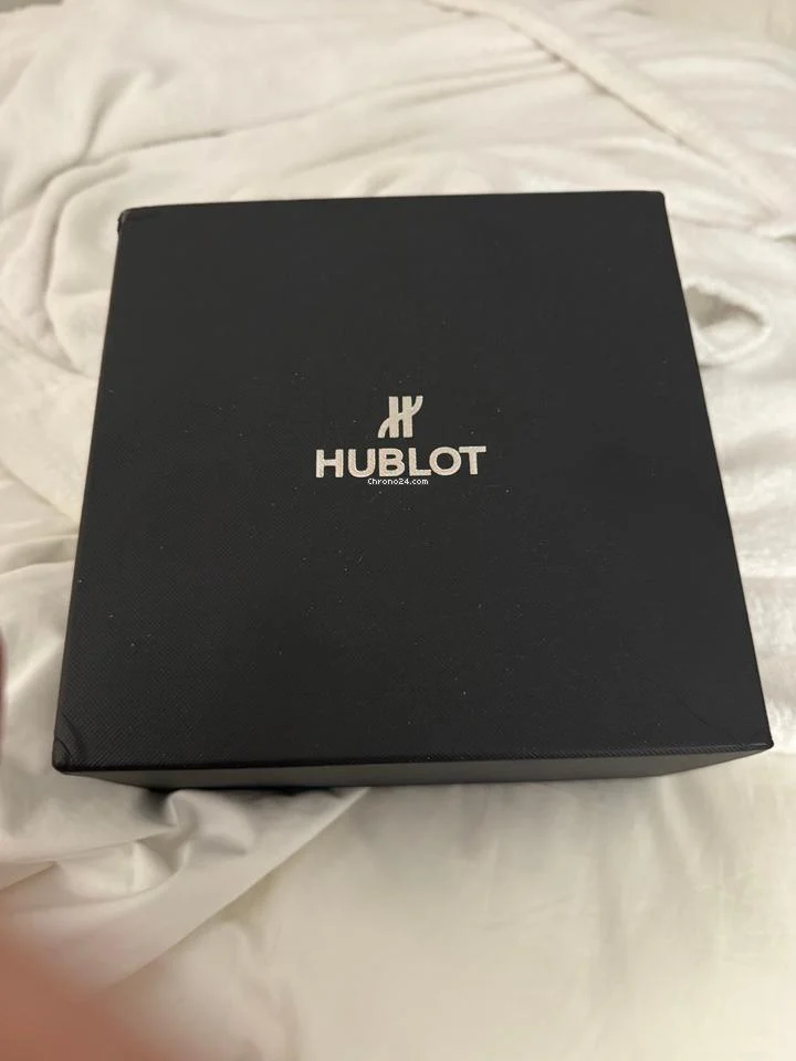 Hublot Classic Fusion Chronograph Unworn Hublot Classic Fusion Chronograph 3 Hublot Classic Fusion Chronograph Unworn Hublot Classic Fusion Chronograph
