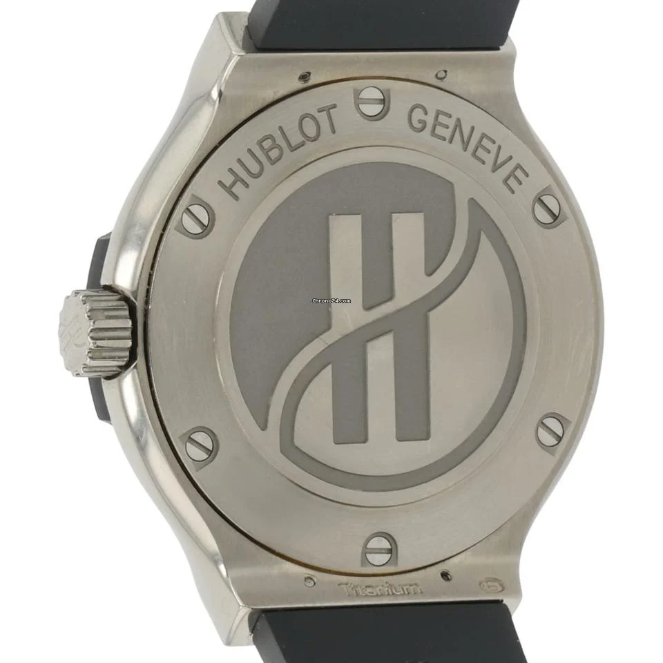 Hublot Classic Fusion Titanium Black Dial 33mm Quartz Women's 581.NX.1170.RX 10 Hublot Classic Fusion Titanium Black Dial 33mm Quartz Women's 581.NX.1170.RX