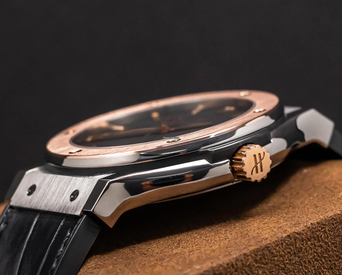 Hublot Classic Fusion Titanium King Gold 45 mm Black Dial $13K MSRP Automatic Deploy Date