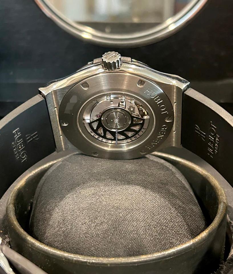 Hublot Classic Fusion Zirconium 45MM Black Carbon Dial Rubber Strap (511.ZM.1670.RX) 3 Hublot Classic Fusion Zirconium 45MM Black Carbon Dial Rubber Strap (511.ZM.1670.RX)
