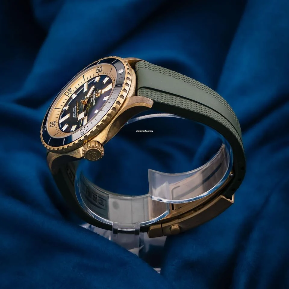 Breitling Superocean Automatic 42 Breitling Superocean Green Dial Bronze 42mm Box & Papers 4 Breitling Superocean Automatic 42 Breitling Superocean Green Dial Bronze 42mm Box & Papers