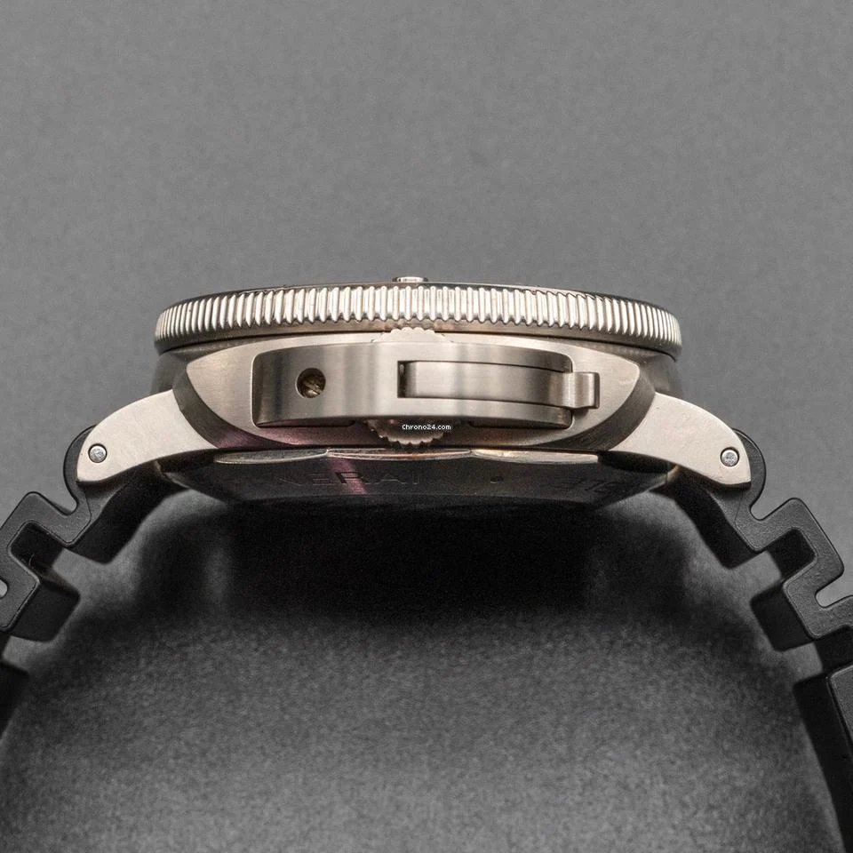Panerai PAM00614 Luminor Submersible 1950 Chrono Flyback 47mm Titanium