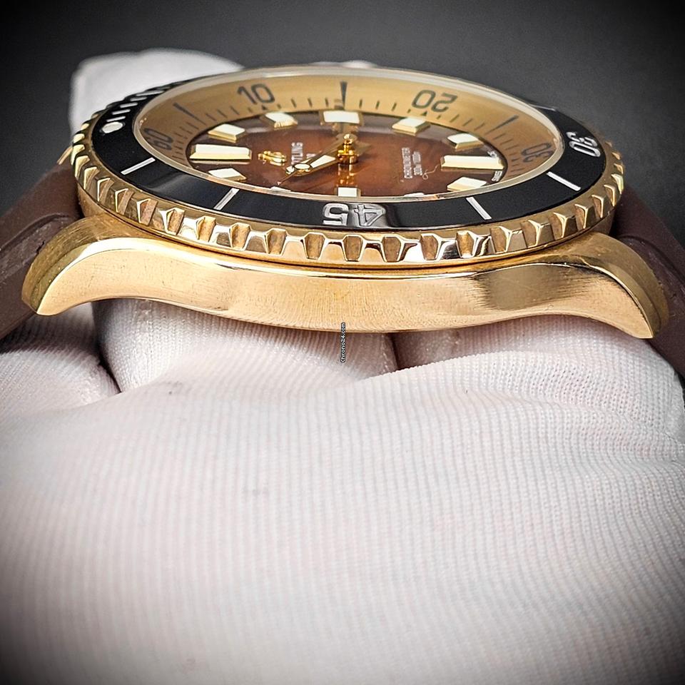 Breitling Superocean Automatic 44 mm, Bronze Case, Rubber Strap, with Box and Papers