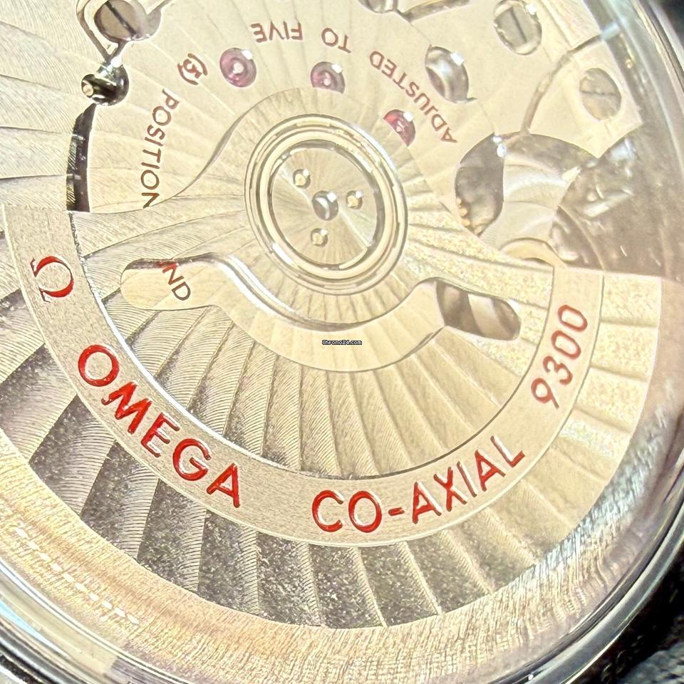 Omega Speedmaster Dark Side Of The Moon Collector Owned ? Excellent Condition ? Service Papers