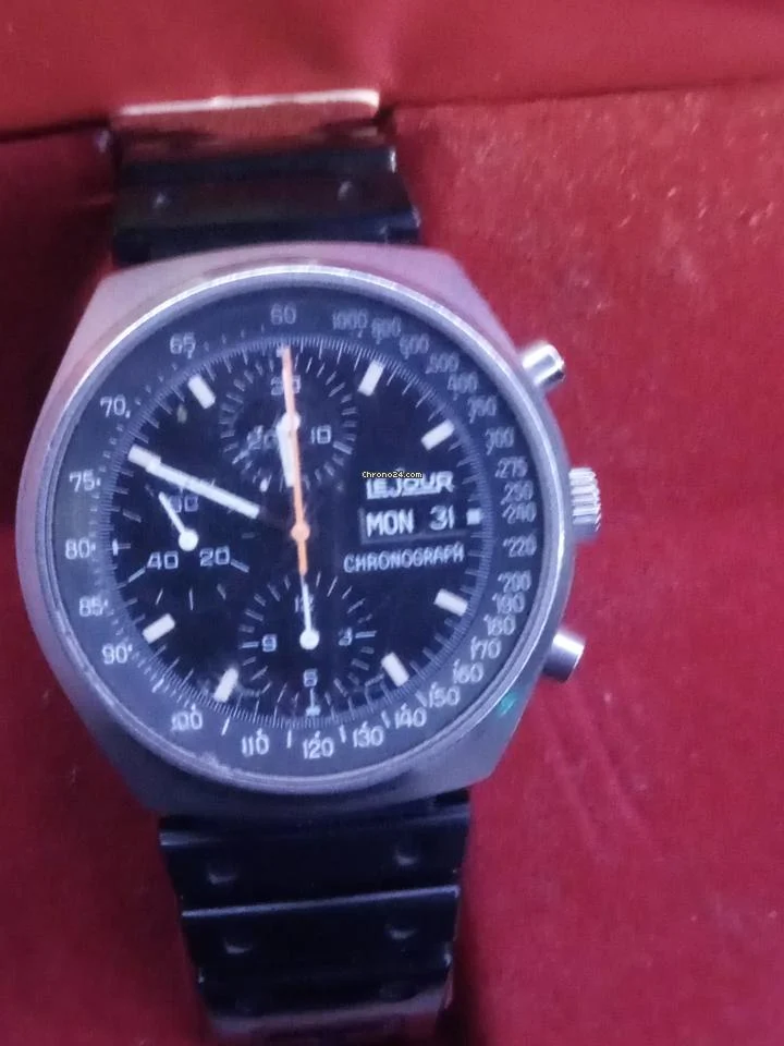 Le Jour Chronograph Chronograph 7500. Vintage 1978 model. Excellent Condition.