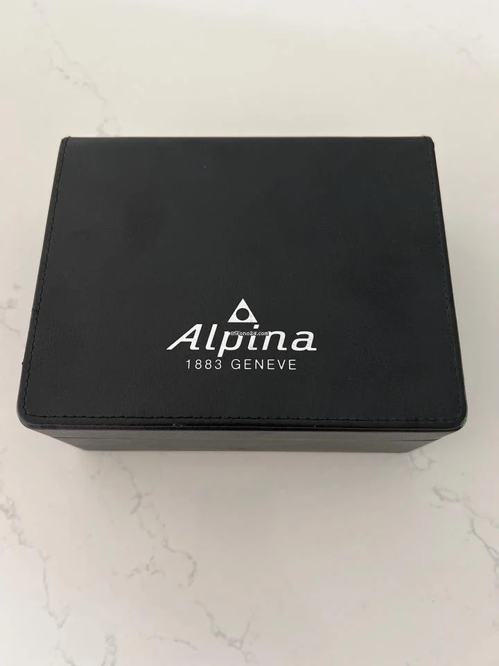 Alpina Startimer Pilot Alpina Startimer. Blue face. Excellent condition. 5 Alpina Startimer Pilot Alpina Startimer. Blue face. Excellent condition.