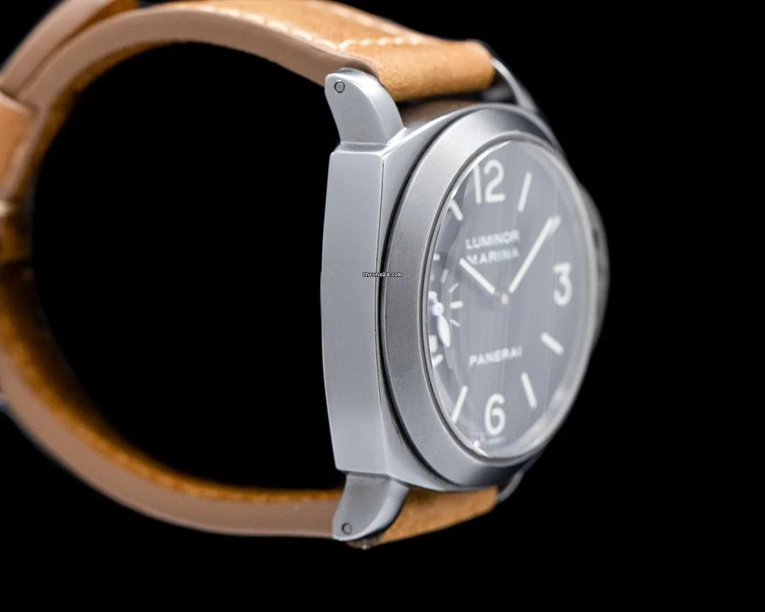 Panerai PAM00004 Luminor Marina Black PVD SS Black Dial