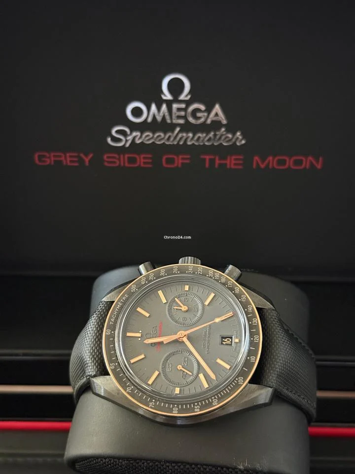 Omega Speedmaster Moonwatch Dark Side Of The Moon Full Set, excellent condition