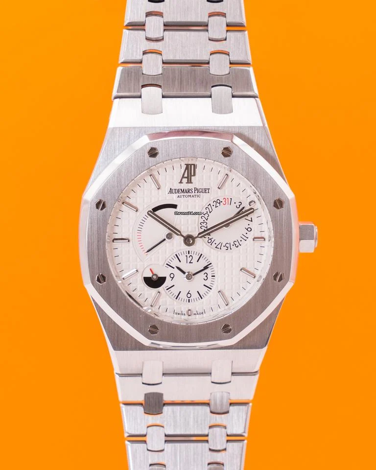 Audemars Piguet Royal Oak 39mm 26120ST White Dual Time (26120ST.OO.122