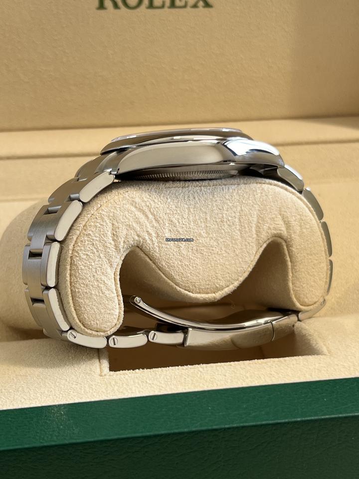 Rolex - Unworn Oyster Perpetual 41 Black Dial 124300 8 Rolex - Unworn Oyster Perpetual 41 Black Dial 124300