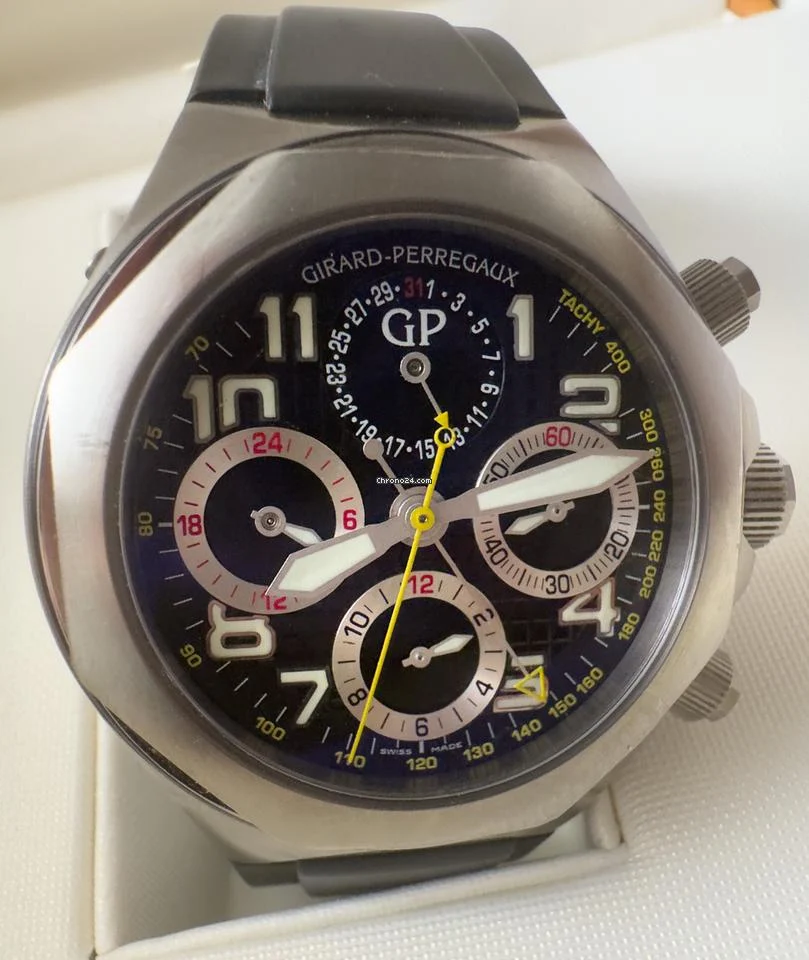 Girard Perregaux Laureato Evo 3 with original box
