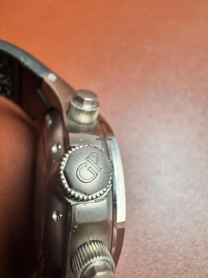 Girard Perregaux Laureato Evo 3 with original box