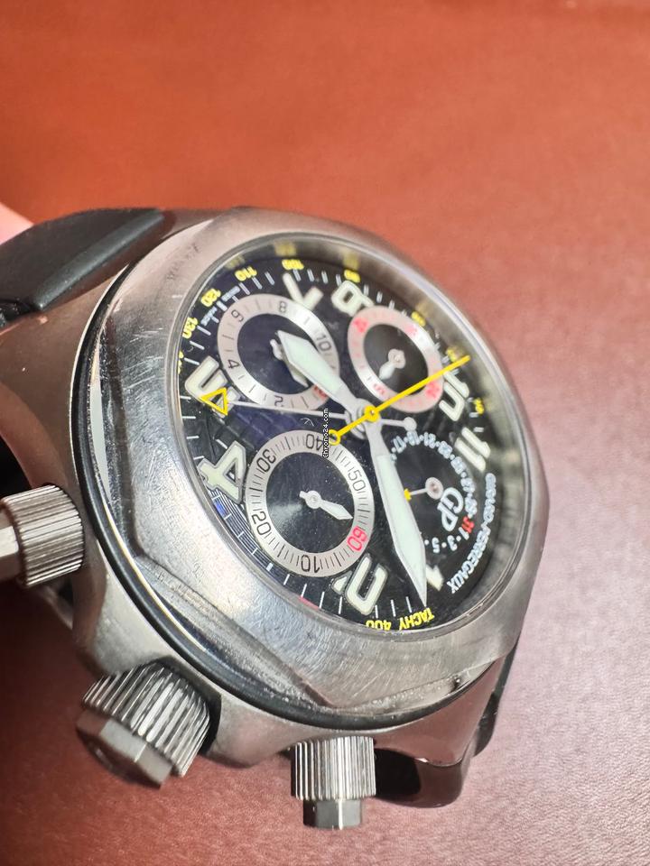 Girard Perregaux Laureato Evo 3 with original box