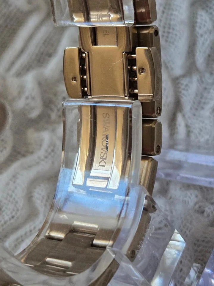 Swarovski Octea Lux Sport Austriaco de fabricación Suiza. Mov. Ronda 13 Joyas. Unisex. 10 Swarovski Octea Lux Sport Austriaco de fabricación Suiza. Mov. Ronda 13 Joyas. Unisex.