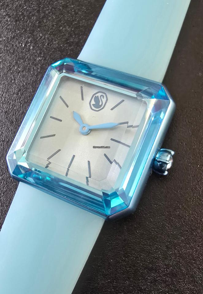 Swarovski Lucent Aqua beautiful and elegant sapphire glass, quartz movement