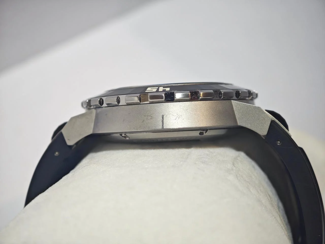 Swarovski Octea Abyssal Swiss Made Diver ETA 2824-2 Automatic DiverCeramic Bezel Sa