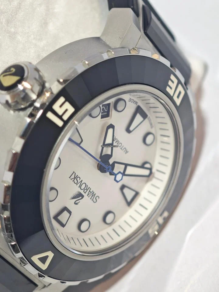 Swarovski Octea Abyssal Swiss Made Diver ETA 2824-2 Automatic DiverCeramic Bezel Sa