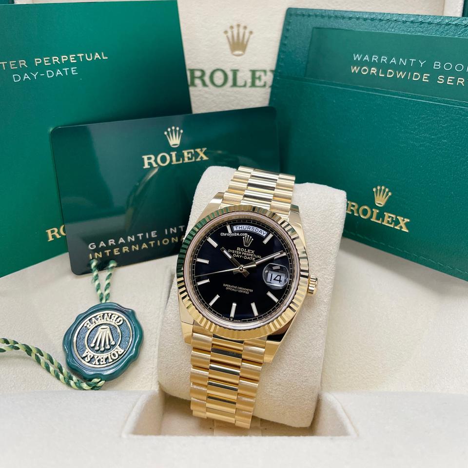 Rolex Day-Date 40mm 228238 President Yellow Gold Presidential Bracelet Black Index Dial Full Set, Complete Box & Papers
