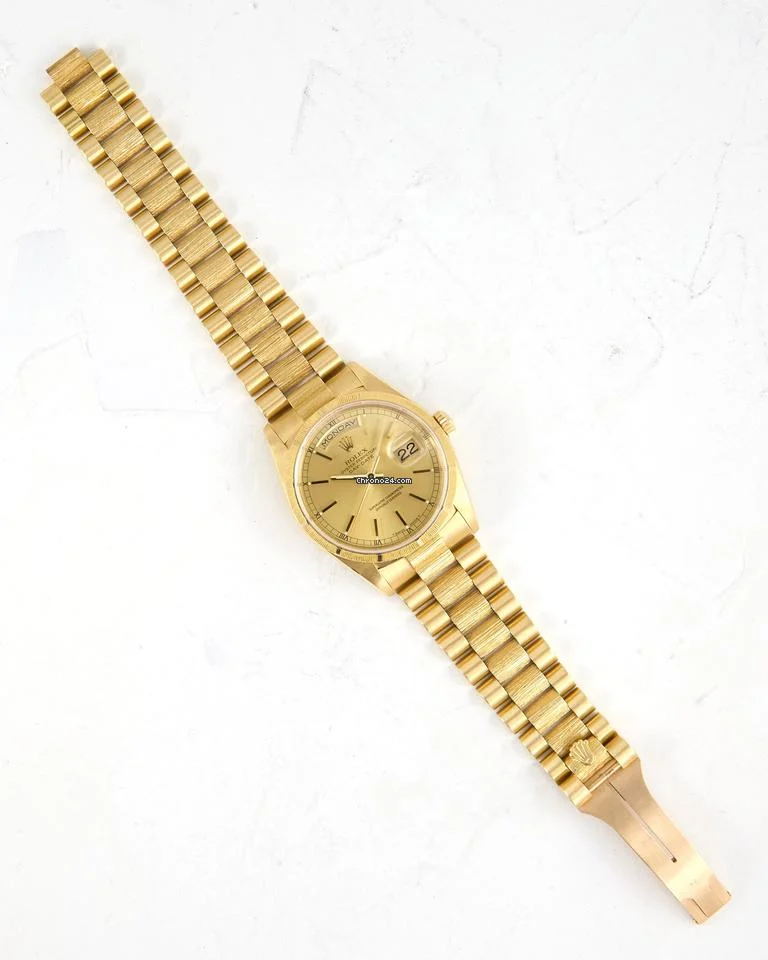 Rolex Day-Date 18248 Bark Finish in Yellow Gold with Hidden Clasp 4 Rolex Day-Date 18248 Bark Finish in Yellow Gold with Hidden Clasp