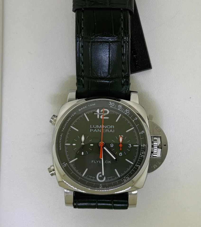 Panerai Luminor Chrono Flyback Verde Militare LIMITED EDITION. SOLD OUT.