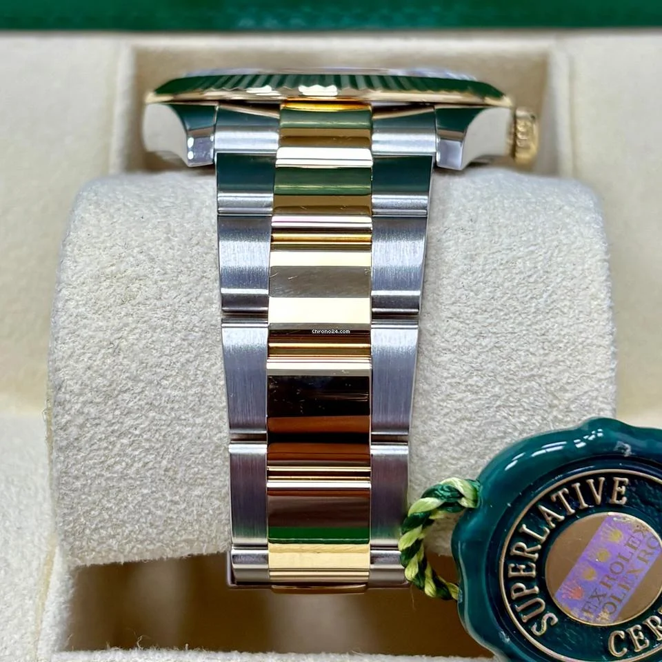 Rolex Datejust 41 126333 41MM Wimbledon Dial Two Tone + Box