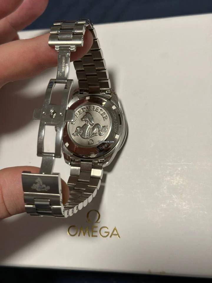 Omega Speedmaster Chronograph 38 Co-axial Box and Papers included.