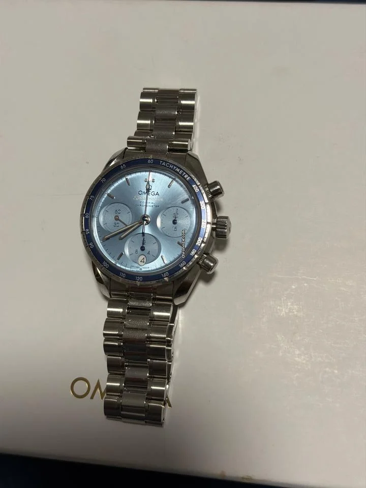 Omega Speedmaster Chronograph 38 Co-axial Box and Papers included.