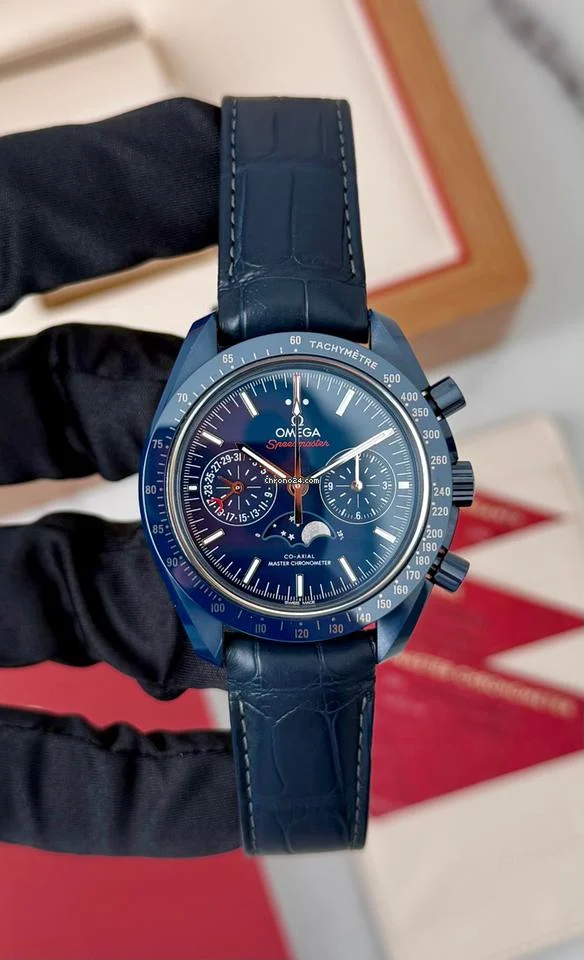 Omega Speedmaster Moonwatch Moonphase Blue Side of the Moon Blue Ceramic Complete
