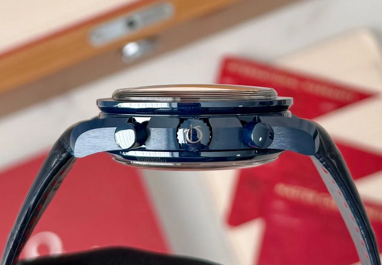 Omega Speedmaster Moonwatch Moonphase Blue Side of the Moon Blue Ceramic Complete
