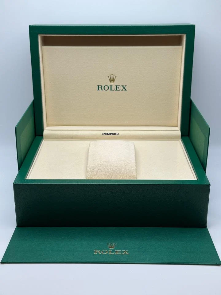 Rolex Datejust 41 Chocolate Index Dial Two Tone Rose Gold Fluted Bezel Jubilee Bracelet