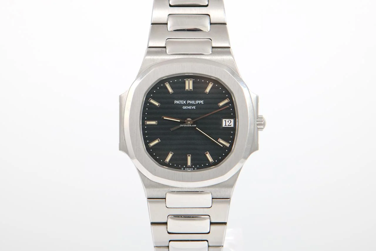 Patek Philippe 1993 Patek Philippe Nautilus 33mm - 3900/1A-001(Blue) with Archives, Service Papers