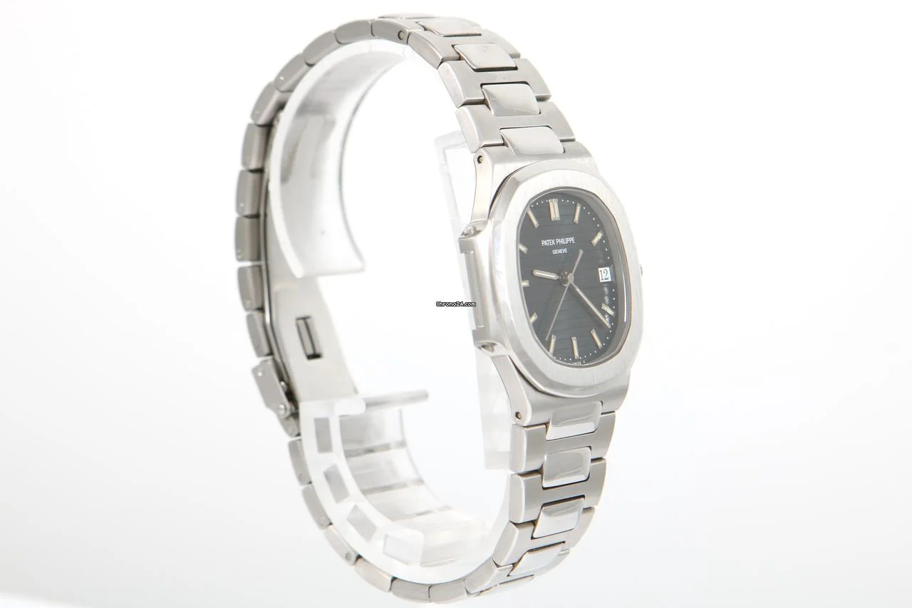 Patek Philippe 1993 Patek Philippe Nautilus 33mm - 3900/1A-001(Blue) with Archives, Service Papers