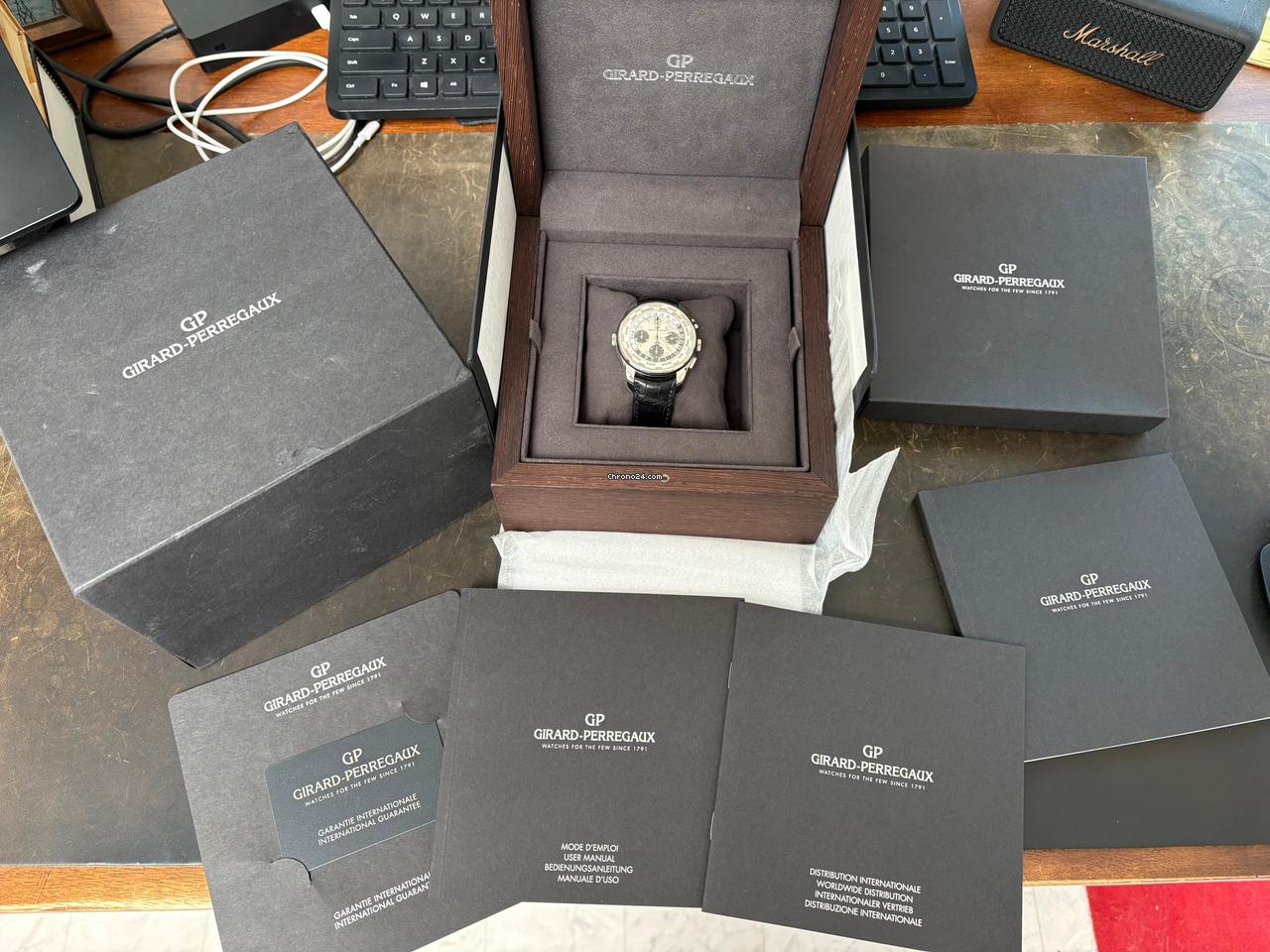 Girard Perregaux World Original owner, with box, card, and full paperwork