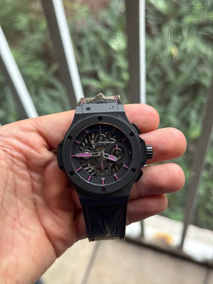 Hublot Big bang Aero Bang 2017 Big Bang Skeleton Dial Crown Of Light Box & Papers