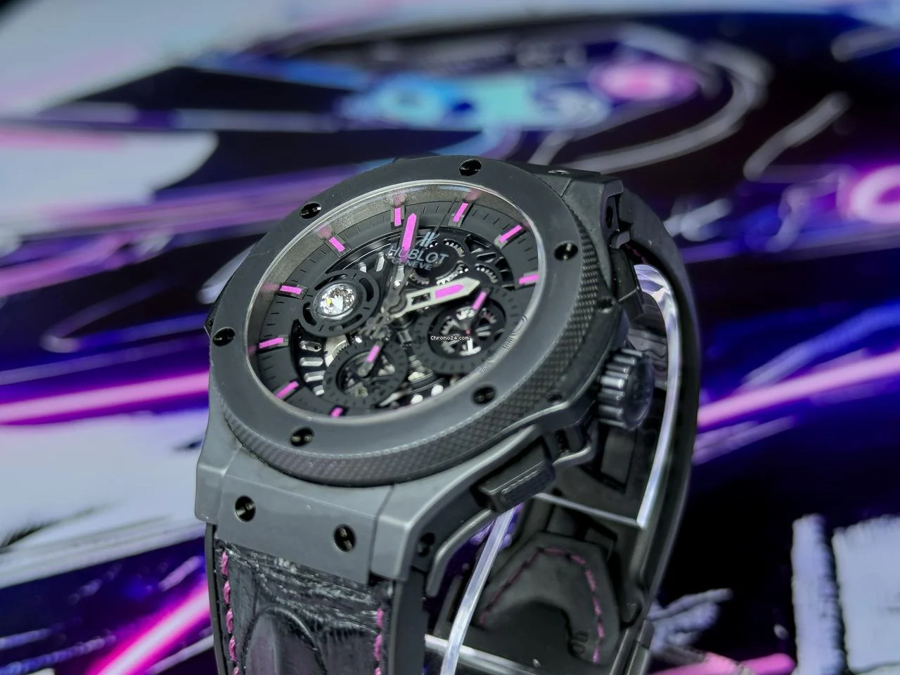 Hublot Big bang Aero Bang 2017 Big Bang Skeleton Dial Crown Of Light Box & Papers