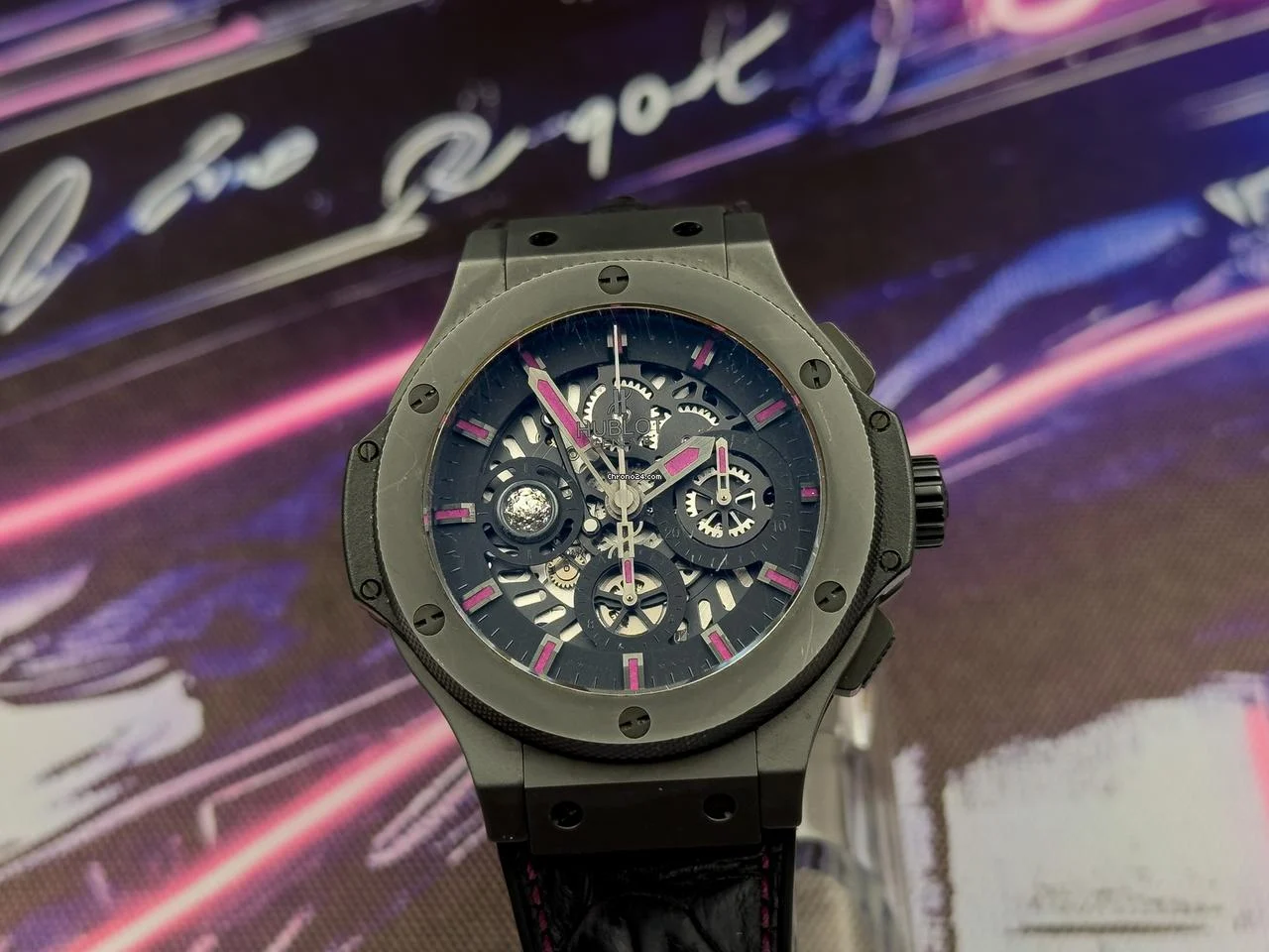 Hublot Big bang Aero Bang 2017 Big Bang Skeleton Dial Crown Of Light Box & Papers