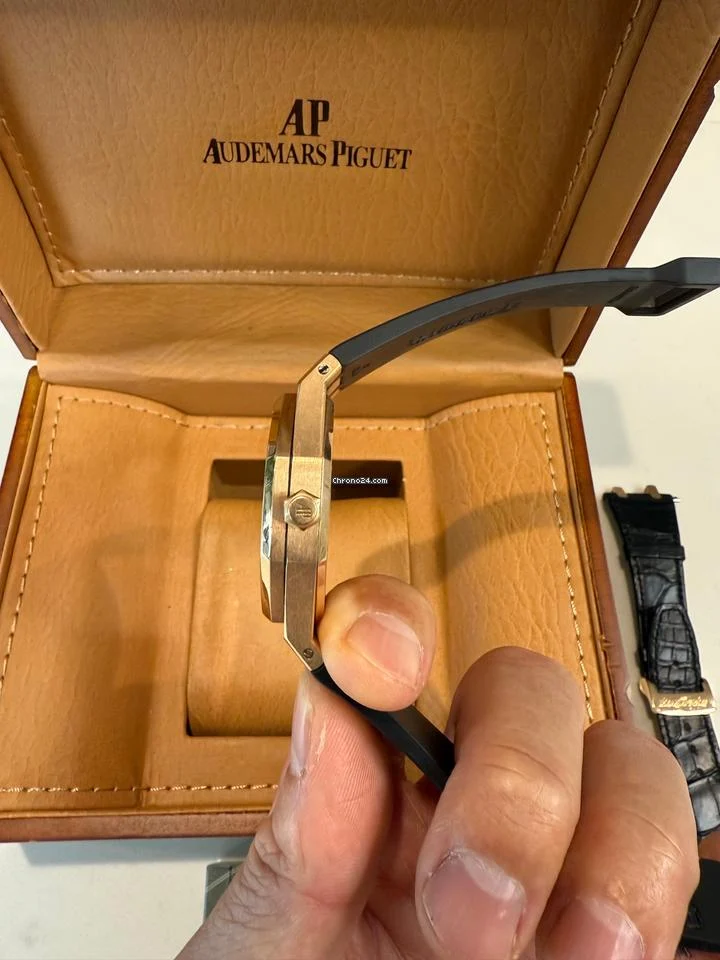 Audemars Piguet Royal Oak Dual Time