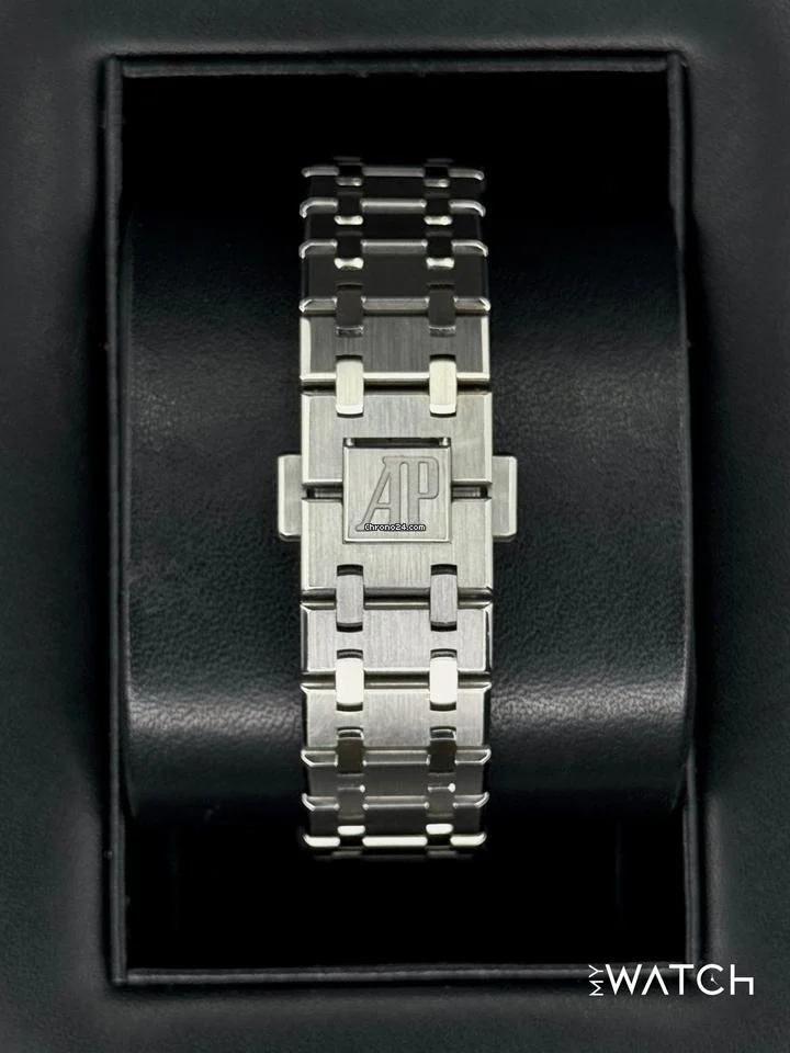 Audemars Piguet 2016 Royal Oak 37mm 15450ST Stainless Steel White Grande Tapisserie Dial