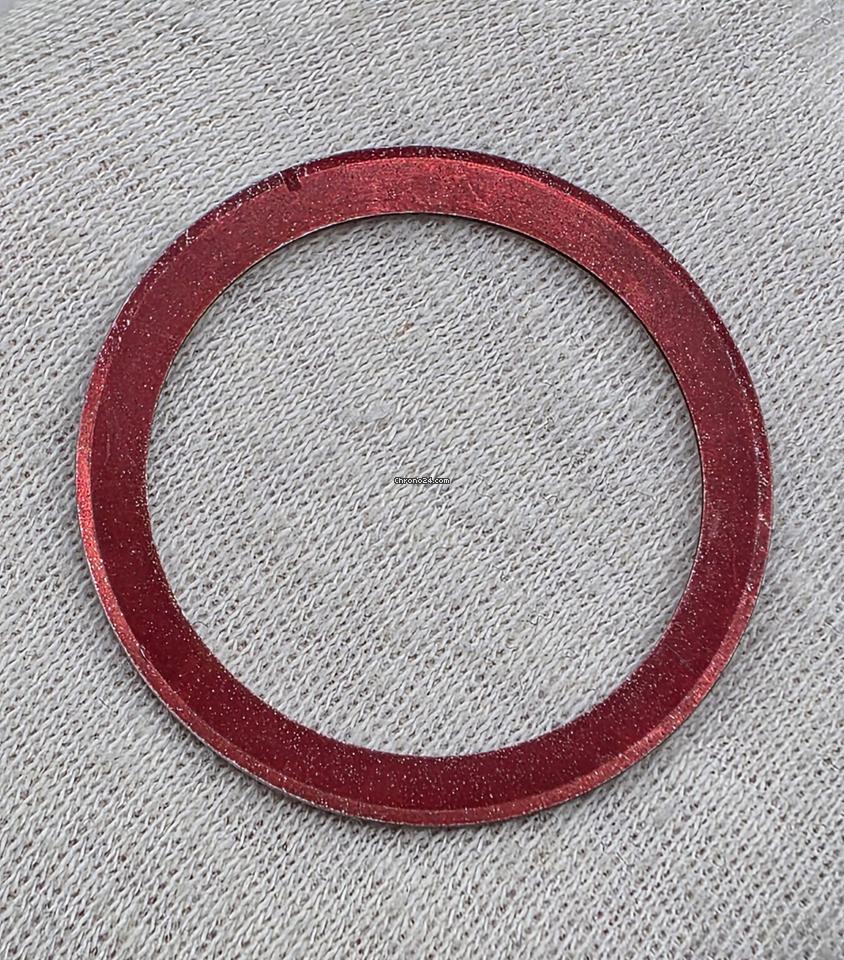 Rolex Vintage Red Back ghost faded bezel inlay 1675 GMT-Master pepsi, serif