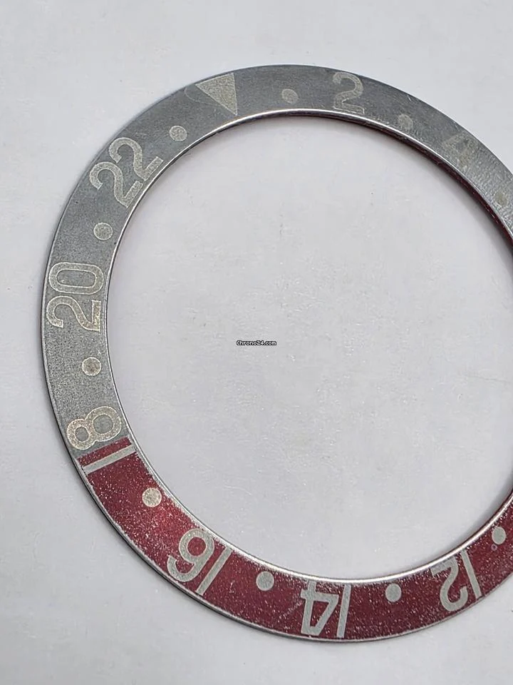 Rolex Vintage Red Back ghost faded bezel inlay 1675 GMT-Master pepsi, serif