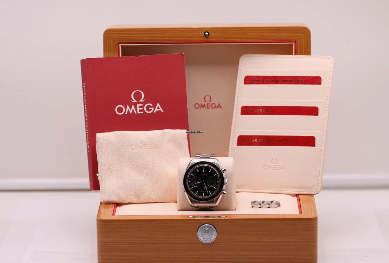 Omega Speedmaster Moonphase Black Dial