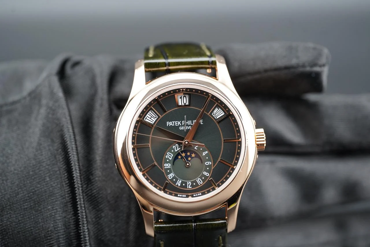 Patek Philippe Annual Calendar New 5205R Olive Green Dial, Rose Gold, 2025 Full Set