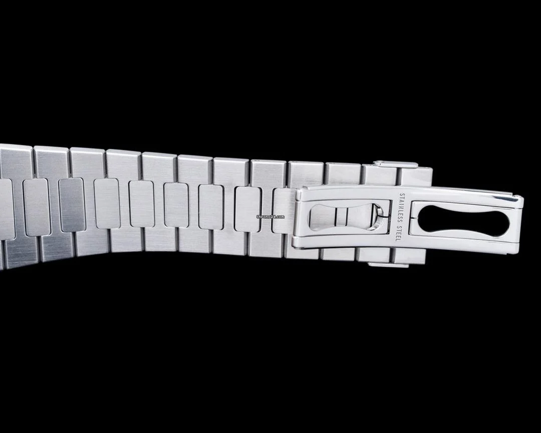Patek Philippe 5712 Nautilus Jumbo SS Blue Dial