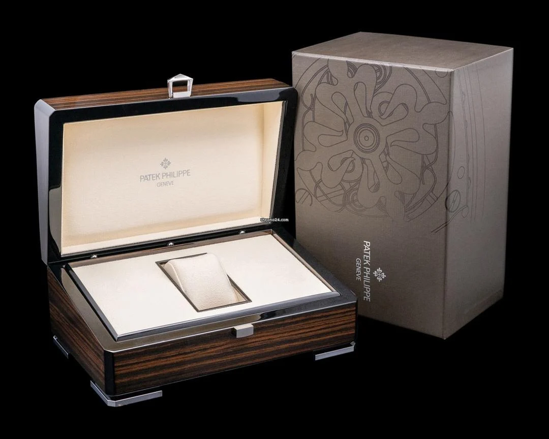 Patek Philippe 5712 Nautilus Jumbo SS Blue Dial