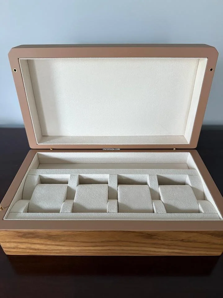 Everest Zebrano Wood Watch Box – 4-Watch Capacity, Like New