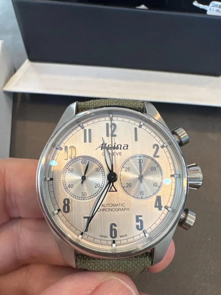 Alpina Chronograph Startimer Aviation With tags, box and original stainless steel bracelet 15 Alpina Chronograph Startimer Aviation With tags, box and original stainless steel bracelet