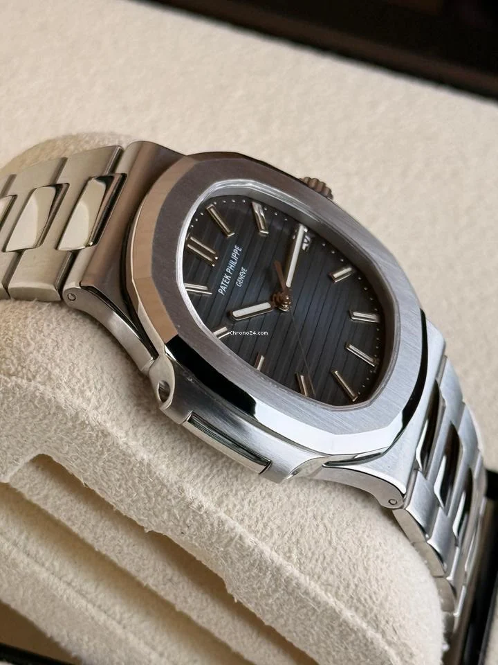 Patek Philippe Nautilus Box & Archive Papers 6 Patek Philippe Nautilus Box & Archive Papers